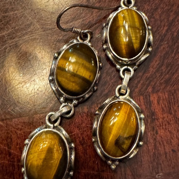 Elegant Silver and Tigers eye Stone Earrings - Picture 2 of 7